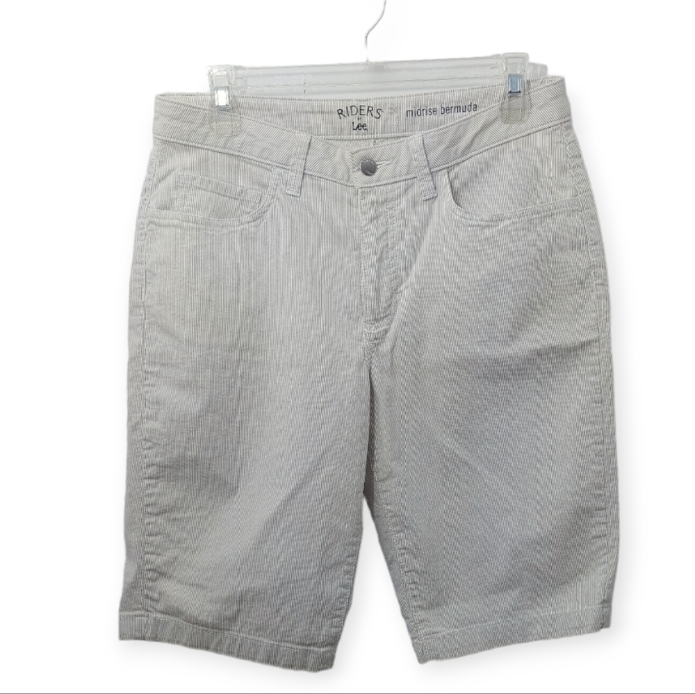 Riders by Lee Women's Size 8 Midrise Bermuda Shorts White Gray Striped